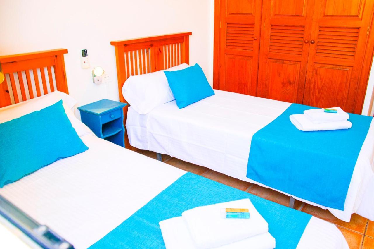 Villa Calamares With Heated Pool And Air Conditioning ปลายาบลังกา ภายนอก รูปภาพ