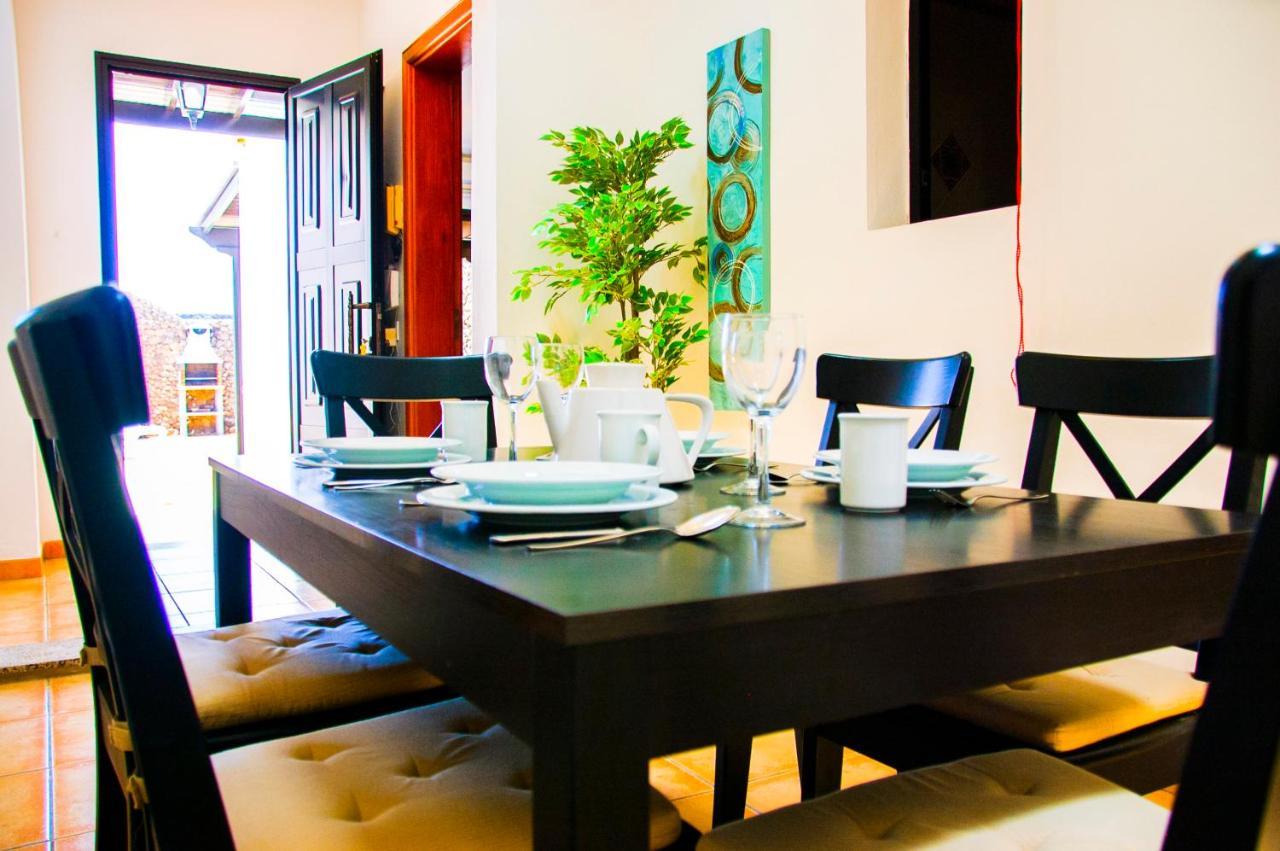 Villa Calamares With Heated Pool And Air Conditioning ปลายาบลังกา ภายนอก รูปภาพ